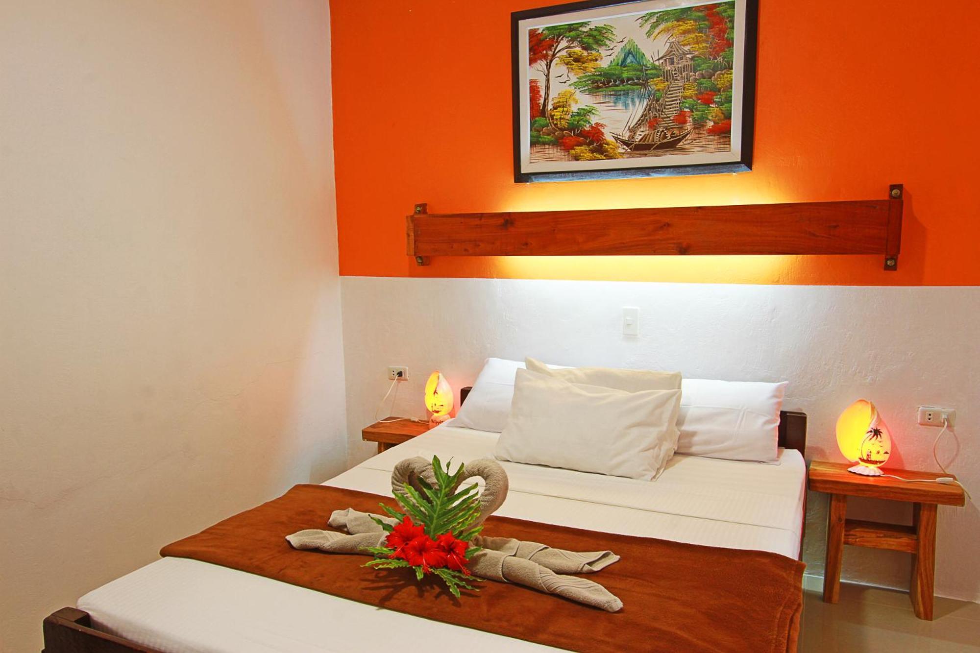 Sambag Hideaway Bungalows Moalboal Eksteriør billede